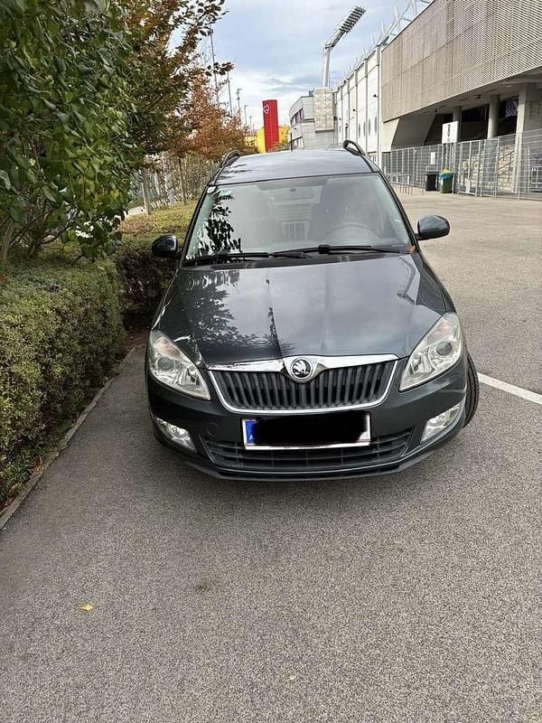 Gebraucht 2014 Skoda Roomster Ambition Van / Kleinbus | € 4.800 - Bild 1/4