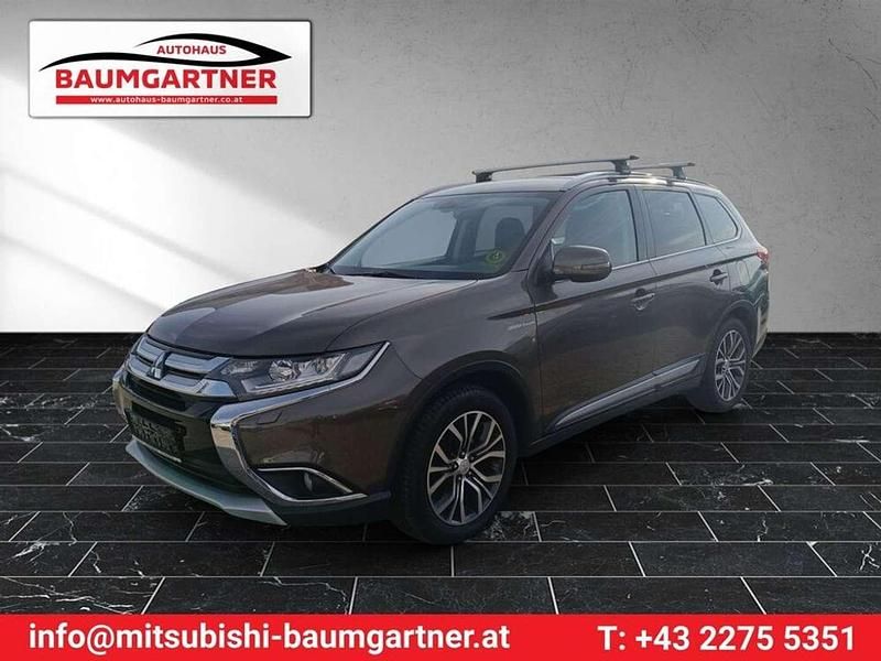 Braun Gebraucht 2015 Mitsubishi Outlander Intense+ SUV | € 8.990 (Guter Preis) - Bild 1/4