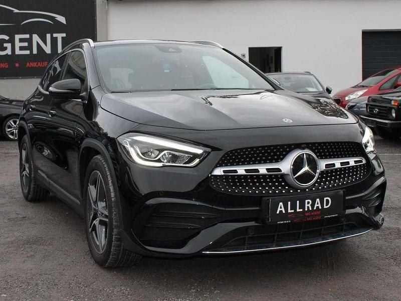 Gebraucht Mercedes GLA200 AMG 150 PS (110 kW) 2020 Schwarz SUV