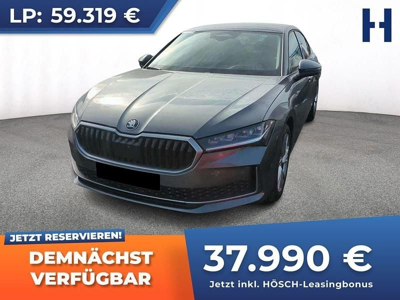 Grau Gebraucht 2024 Skoda Superb Selection Limousine | € 39.490 (Teuer) - Bild 1/2