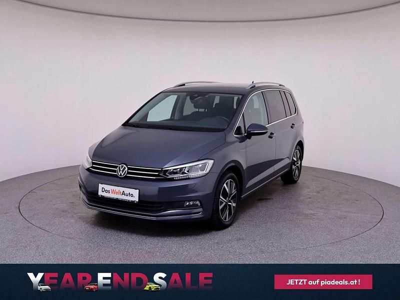Dunkelgrau metallic Gebraucht 2023 VW Touran Highline Van / Kleinbus | € 36.950 - Bild 1/4