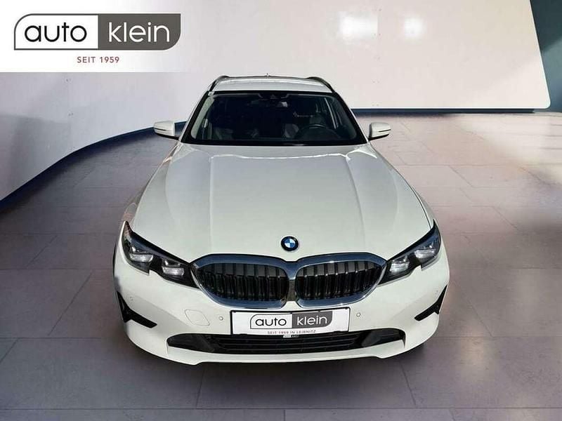 Gebraucht BMW 318 Advantage 150 PS (110 kW) 2021 Weiß Kombi