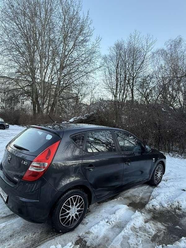 Gebraucht Hyundai i30 90 PS (66 kW) 2009 Limousine