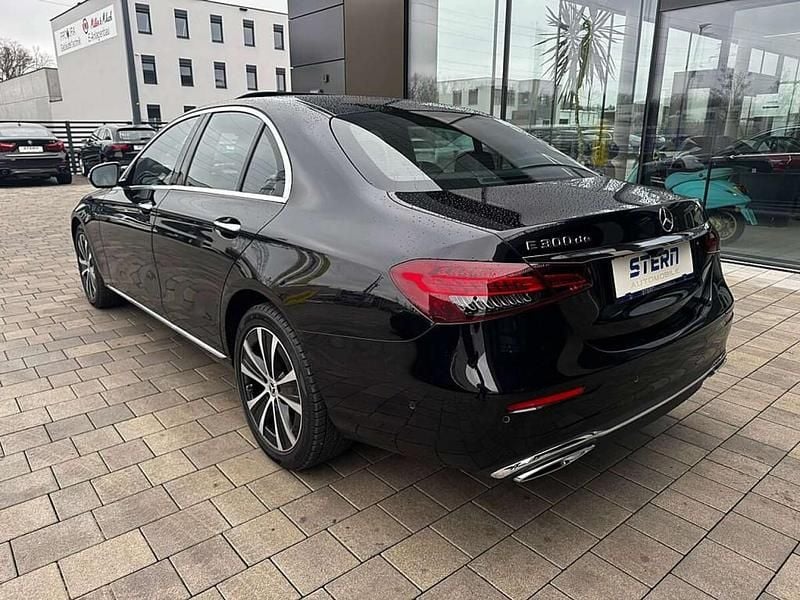 Gebraucht Mercedes E300 Exclusive 194 PS (142 kW) 2020 Schwarz Limousine