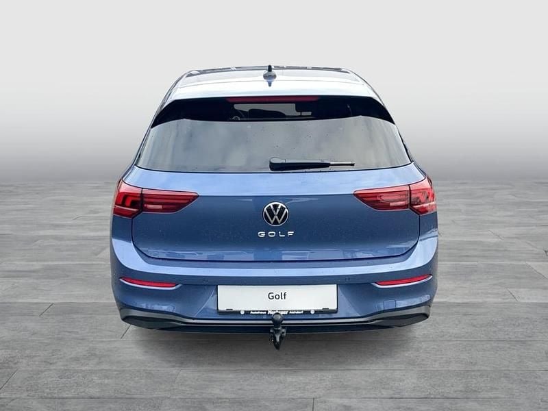 Neu VW Golf VIII 115 PS (84 kW) 2026 Mittelblau  normal