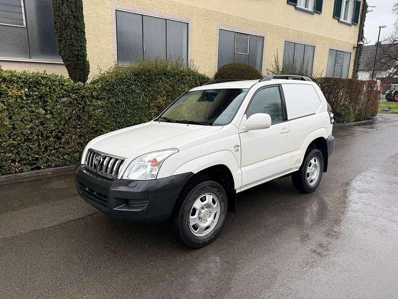 Gebraucht Toyota Land Cruiser 163 PS (119 kW) 2006 Weiß SUV