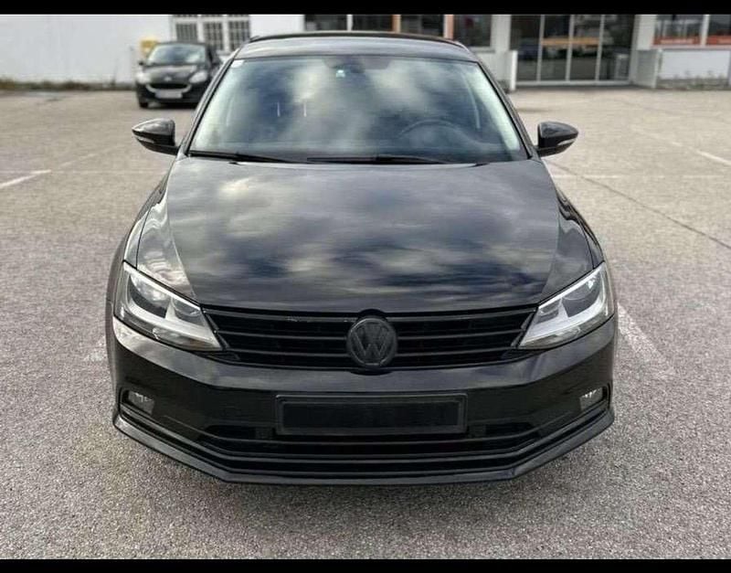 Schwarz Gebraucht 2018 VW Jetta Trendline Limousine | € 14.490 - Bild 1/4