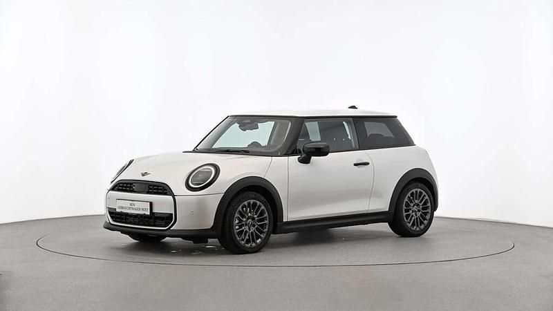 Gebraucht Mini Cooper 114 kW (156 PS) 2025 Weiß Kleinwagen
