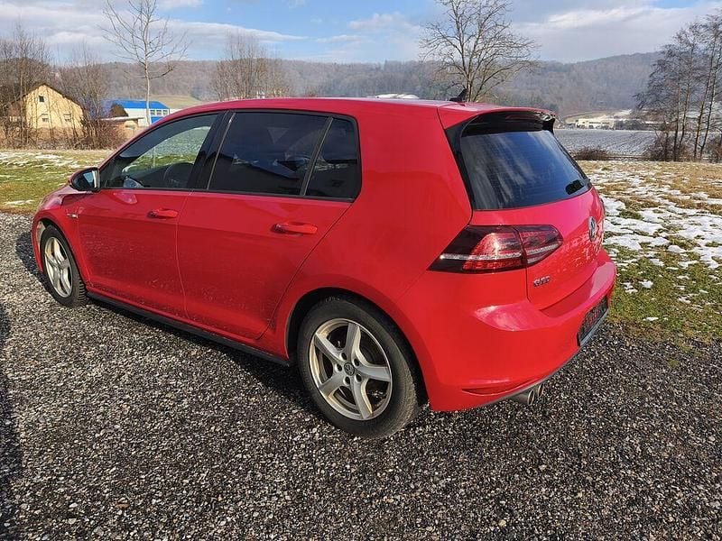Gebraucht VW Golf VII GTD 184 PS (135 kW) 2016 Rot Limousine