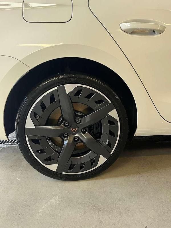 Gebraucht Cupra Leon VZ1 150 PS (110 kW) 2021 Weiß Kombi