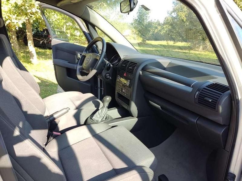 Gebraucht Audi A2 75 PS (55 kW) 2002 Silber Kleinwagen