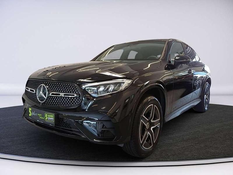 Gebraucht Mercedes GLC300e AMG line 204 PS (150 kW) 2024 Schwarz Coupé