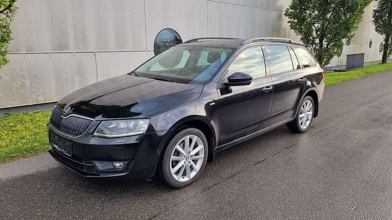 Schwarz Gebraucht 2016 Skoda Octavia Joy Kombi | € 6.000 - Bild 1/4