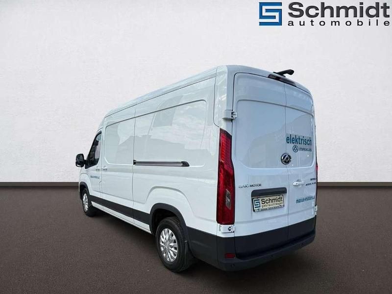 Neu Maxus eDeliver 9 150 kW (204 PS) 2025 Weiß Van