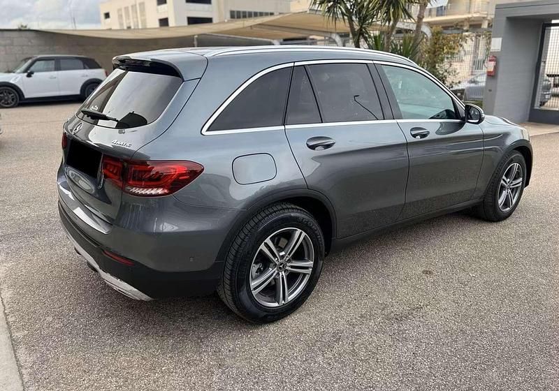 Gebraucht Mercedes GLC220 194 PS (142 kW) 2020 Grau SUV