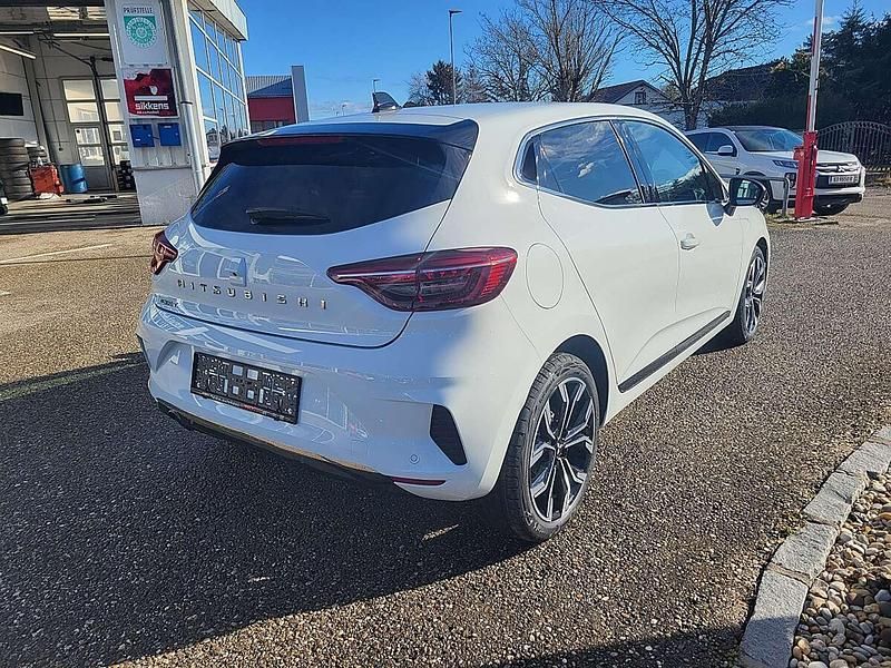 Neu Mitsubishi Colt Intense 91 PS (66 kW) 2025 Weiß Kleinwagen