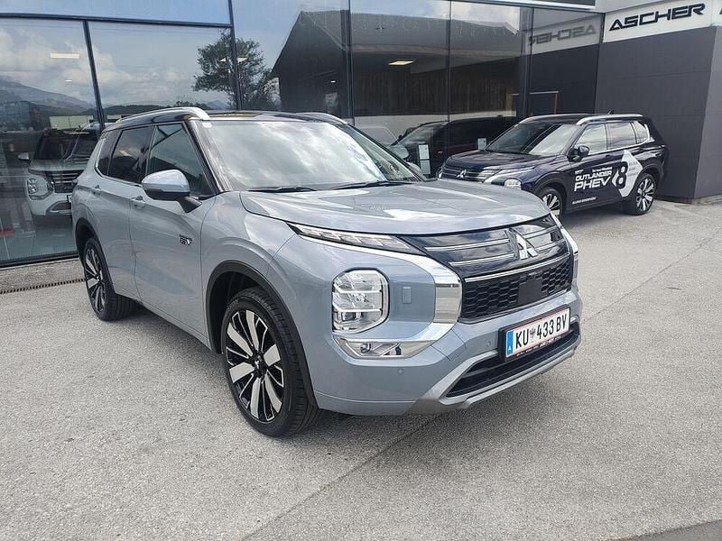Gebraucht Mitsubishi Outlander P-HEV 136 PS (100 kW) 2025 SUV