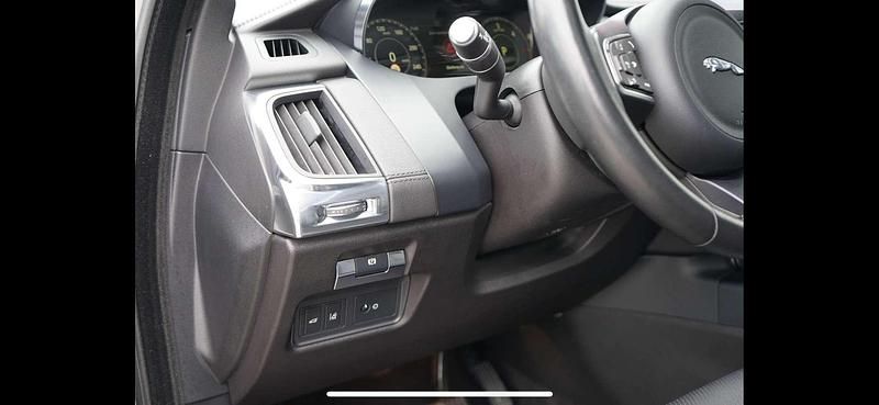 Gebraucht Jaguar E-Pace R-Dynamic 179 PS (131 kW) 2017 SUV