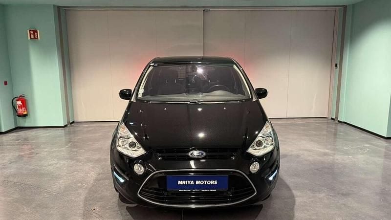 Gebraucht Ford S-MAX S 163 PS (119 kW) 2014 Schwarz Van / Kleinbus