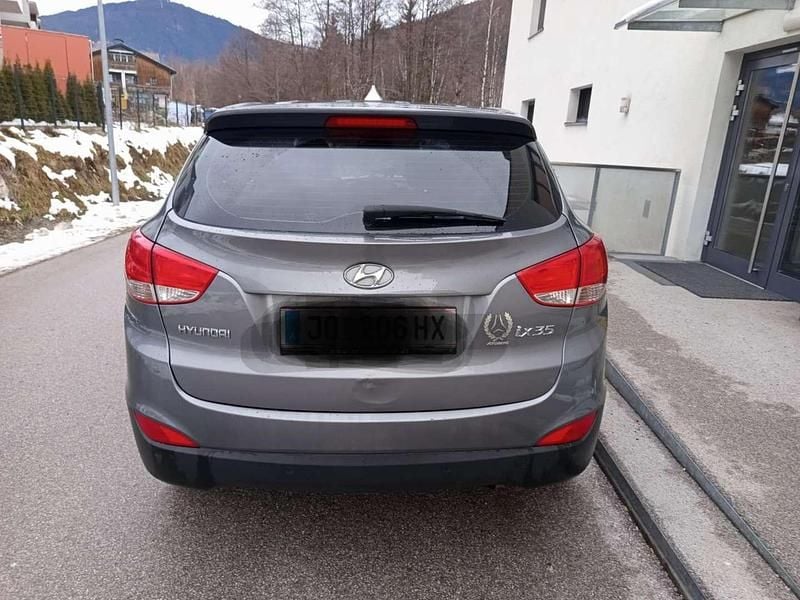 Gebraucht Hyundai ix35 Life 135 PS (99 kW) 2014 Grau SUV