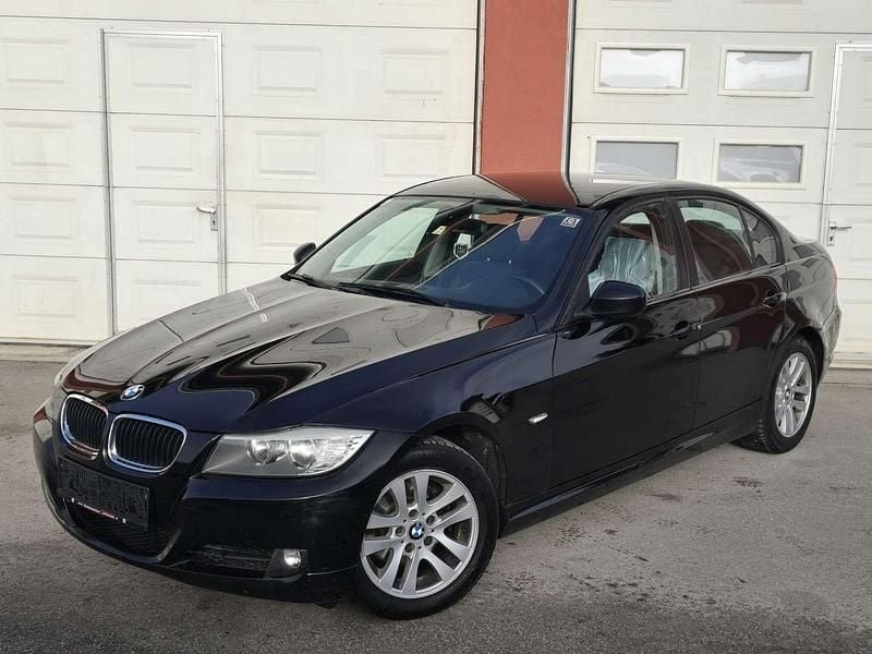Gebraucht BMW 316 116 PS (85 kW) 2012 Schwarz Limousine