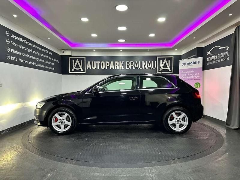 Gebraucht Audi A3 Ambiente 105 PS (77 kW) 2013 Schwarz Kleinwagen