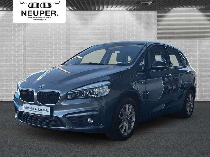 Grau Gebraucht 2017 BMW 218 Advantage Kombi | € 16.990 (Guter Preis) - Bild 1/4