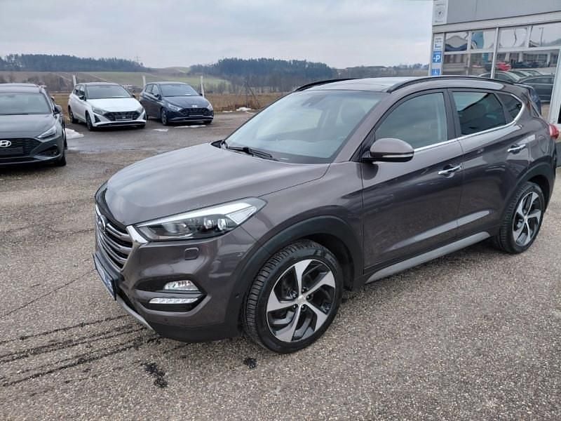 Gebraucht Hyundai Tucson 185 PS (136 kW) 2017 Grau SUV