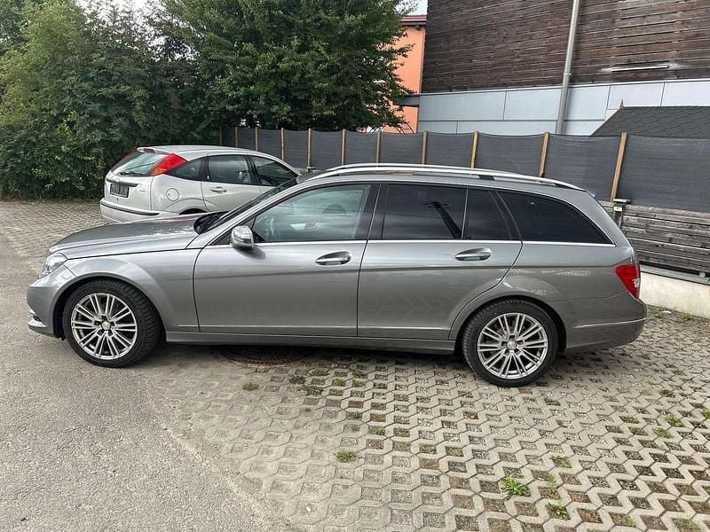 Gebraucht Mercedes C220 170 PS (125 kW) 2014 Silber Kombi
