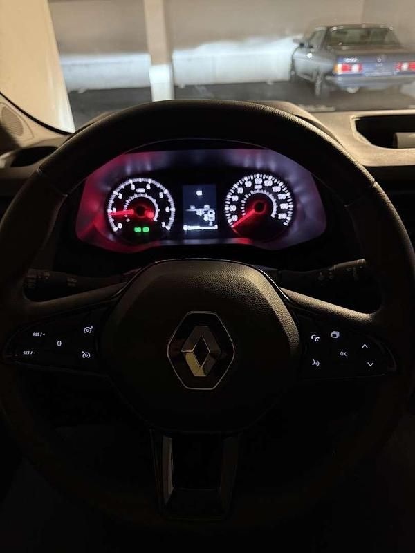 Gebraucht Renault Trafic 114 PS (83 kW) 2024 Weiß Van / Kleinbus