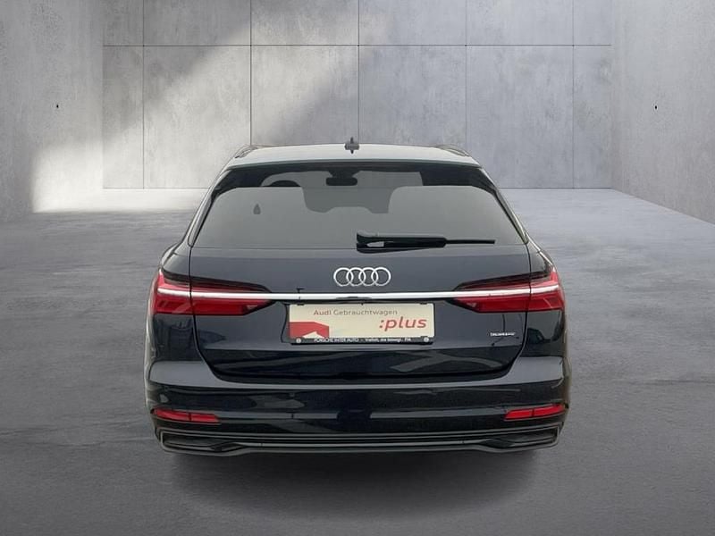 Gebraucht Audi A6 299 PS (219 kW) 2023 Dunkelblau  metallicperleffekt Kombi