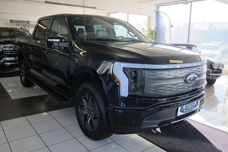 Gebraucht Ford F-150 XLT 419 kW (571 PS) 2023 Blau antimatter blue  metallic Abholung