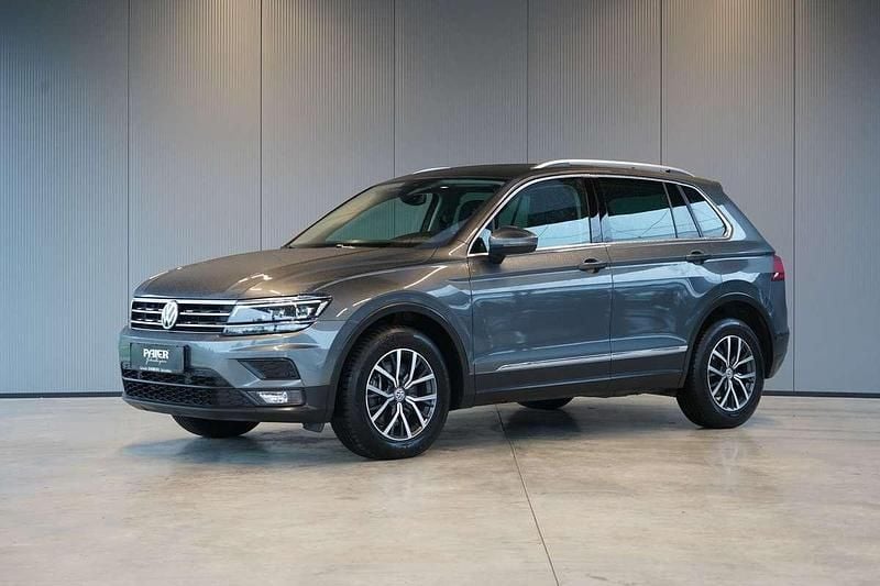 Grau Gebraucht 2017 VW Tiguan Comfortline SUV | € 21.990 (Guter Preis) - Bild 1/4