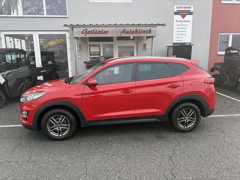 Gebraucht Hyundai Tucson 136 PS (100 kW) 2020 Rot SUV