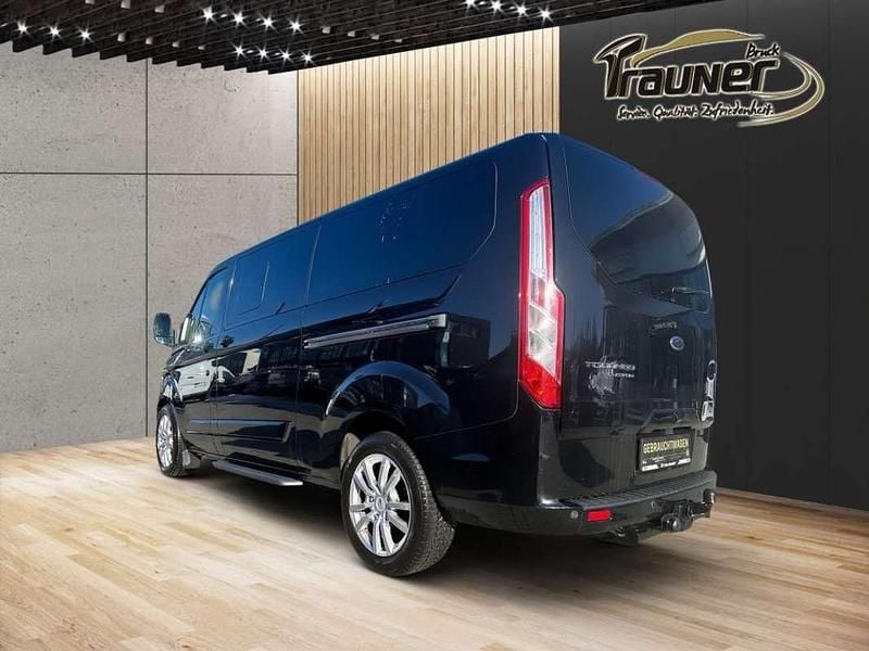 Gebraucht Ford Tourneo 155 PS (114 kW) 2013 Schwarz Van / Kleinbus
