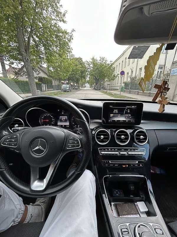 Gebraucht Mercedes C200 136 PS (100 kW) 2015 Limousine