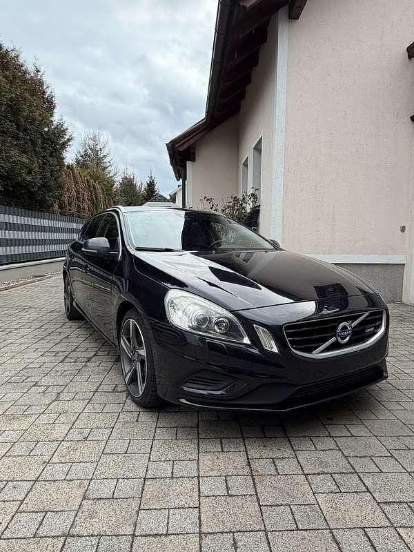 Gebraucht Volvo V60 R-Design 215 PS (158 kW) 2011 Kombi