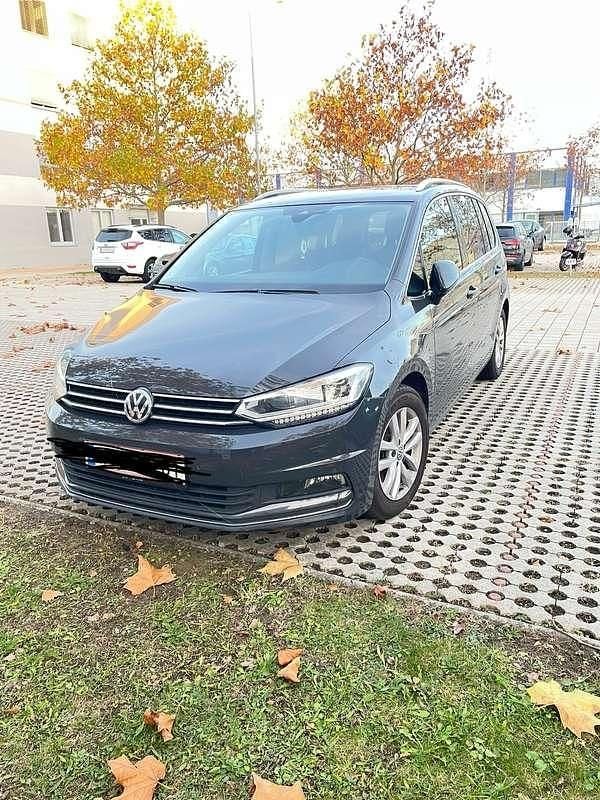 Gebraucht VW Touran Highline 116 PS (85 kW) 2017 Van / Kleinbus