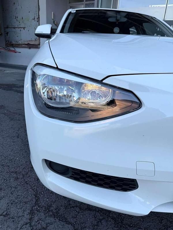 Gebraucht BMW 116 Sport Line 116 PS (85 kW) 2011 Weiß Kleinwagen