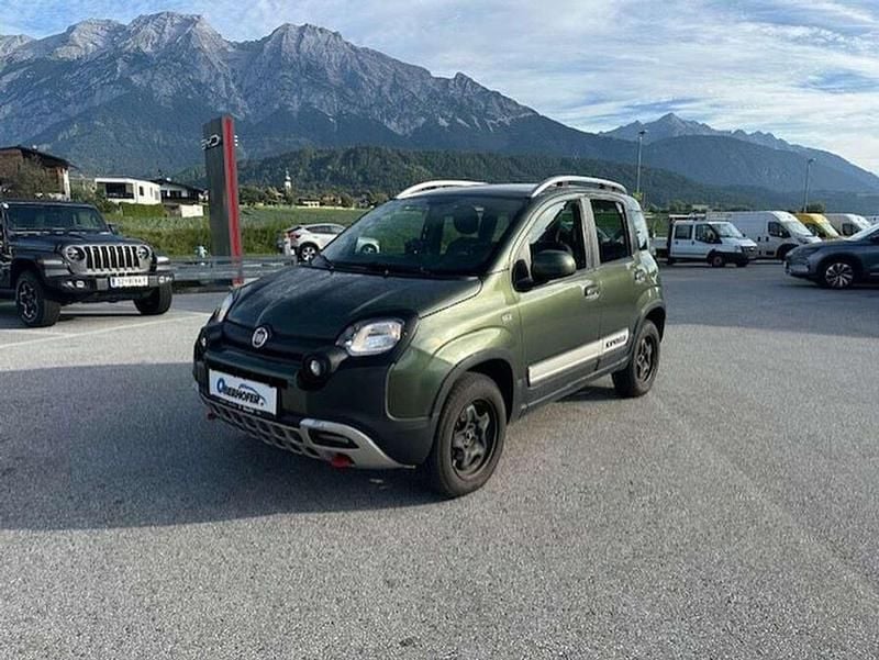 Gebraucht Fiat Panda 4x4 Wild 95 PS (69 kW) 2018 Grün Kleinwagen