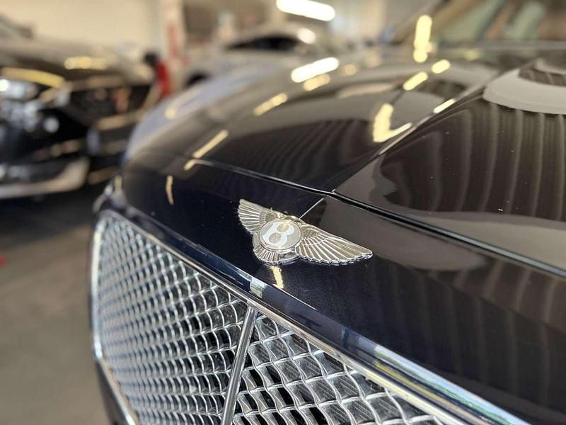 Gebraucht Bentley Flying Spur 507 PS (372 kW) 2015 Blau Limousine