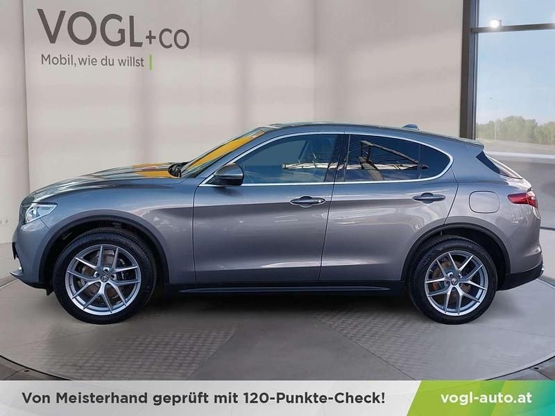 Gebraucht Alfa Romeo Stelvio 280 PS (205 kW) 2017 Grau SUV