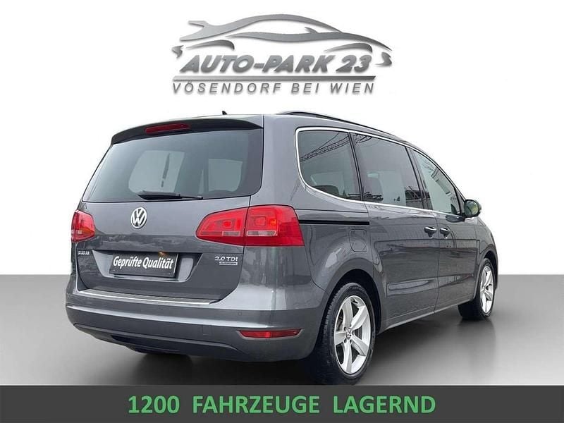 Gebraucht VW Sharan 140 PS (102 kW) 2011 Grau Van / Kleinbus