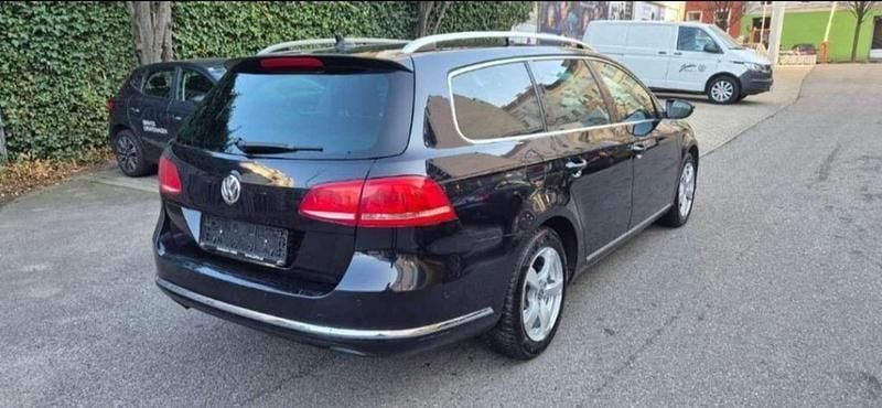 Gebraucht VW Passat Highline 140 PS (102 kW) 2014 Schwarz Kombi