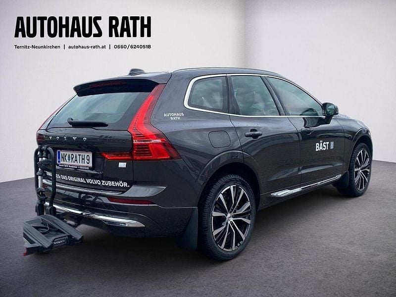 Gebraucht Volvo XC60 Plus 185 kW (252 PS) 2023 Grau SUV