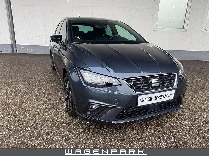 Grau Gebraucht 2024 Seat Ibiza FR Limousine | € 18.990 (Fairer Preis) - Bild 1/4