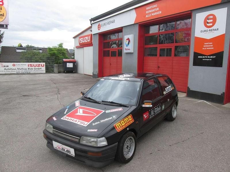 Gebraucht Daihatsu Charade 101 PS (74 kW) 1989 Schwarz Kleinwagen