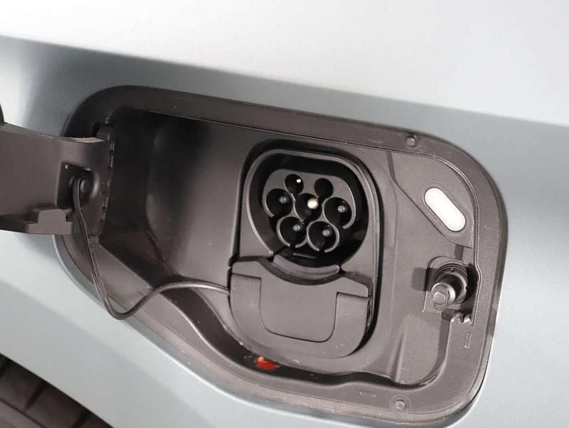 Neu Cupra Leon VZ 177 PS (130 kW) 2025 Grau Limousine