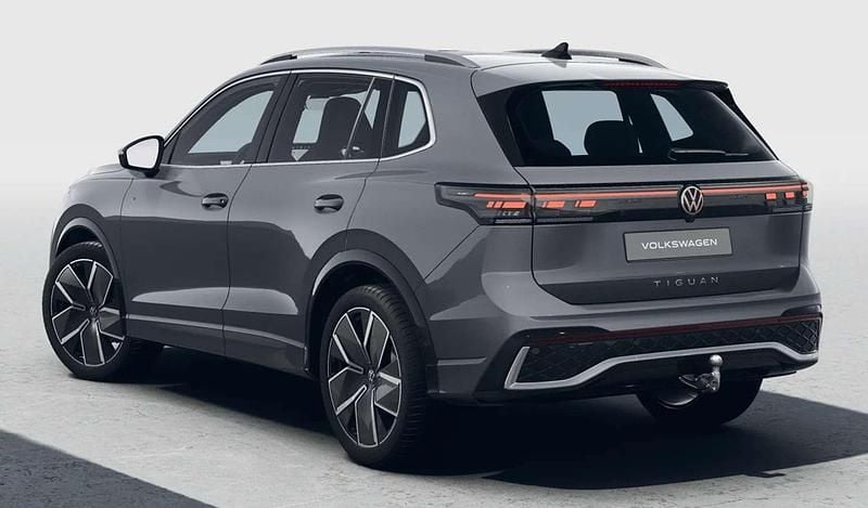 Gebraucht VW Tiguan Sport 150 PS (110 kW) 2025 Grau SUV