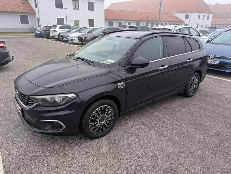 Schwarz Gebraucht 2017 Fiat Tipo Lounge Kombi | € 8.750 (Guter Preis) - Bild 1/4